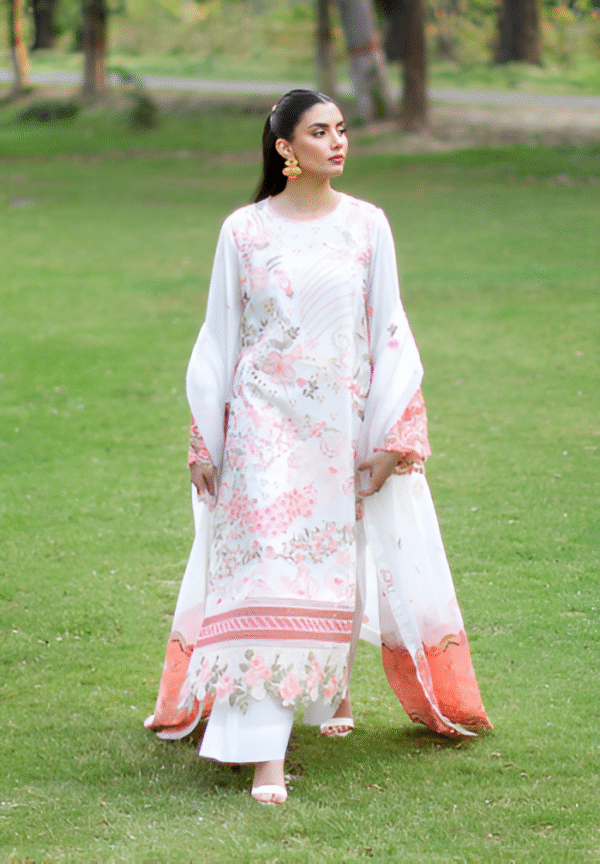 3 PC LUXURY EMBROIDERED COLLECTION BY MAHNUR